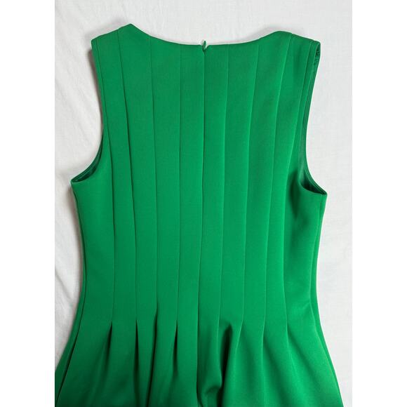 Vince Camuto Fit and Flare Dress Pleated Green Sleeveless Size 6 - Picture 7 of 11